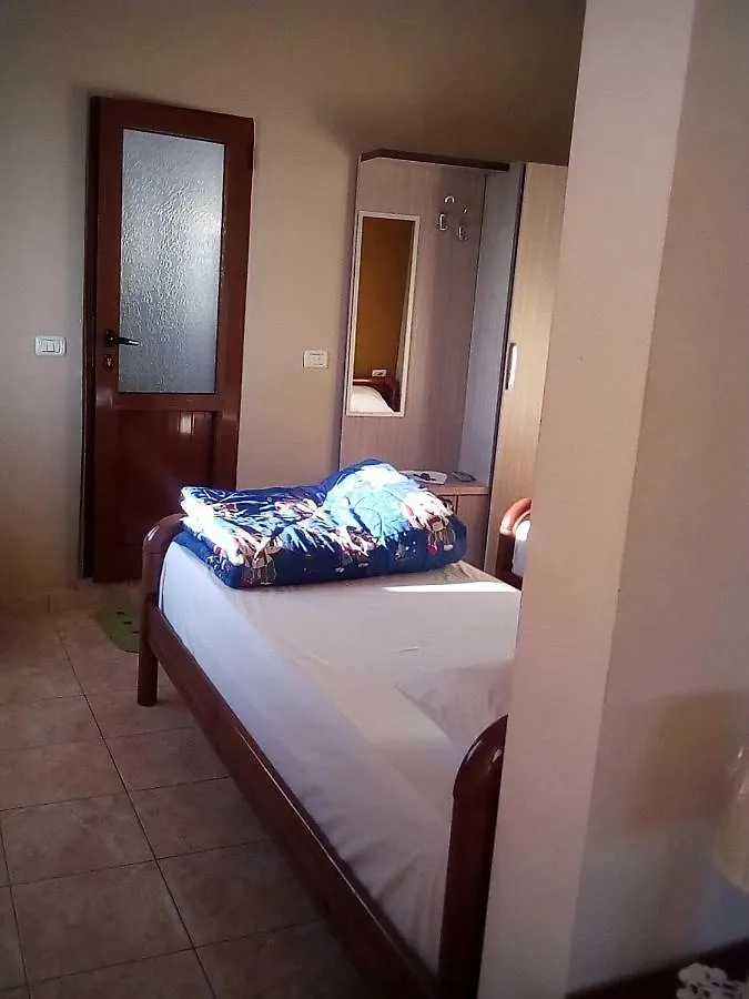 Vila Blu 3*, Himare