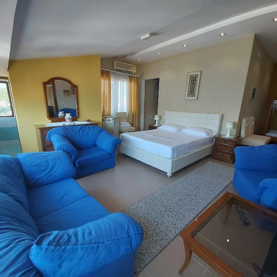 Vila Blu 3*, Himare Albania